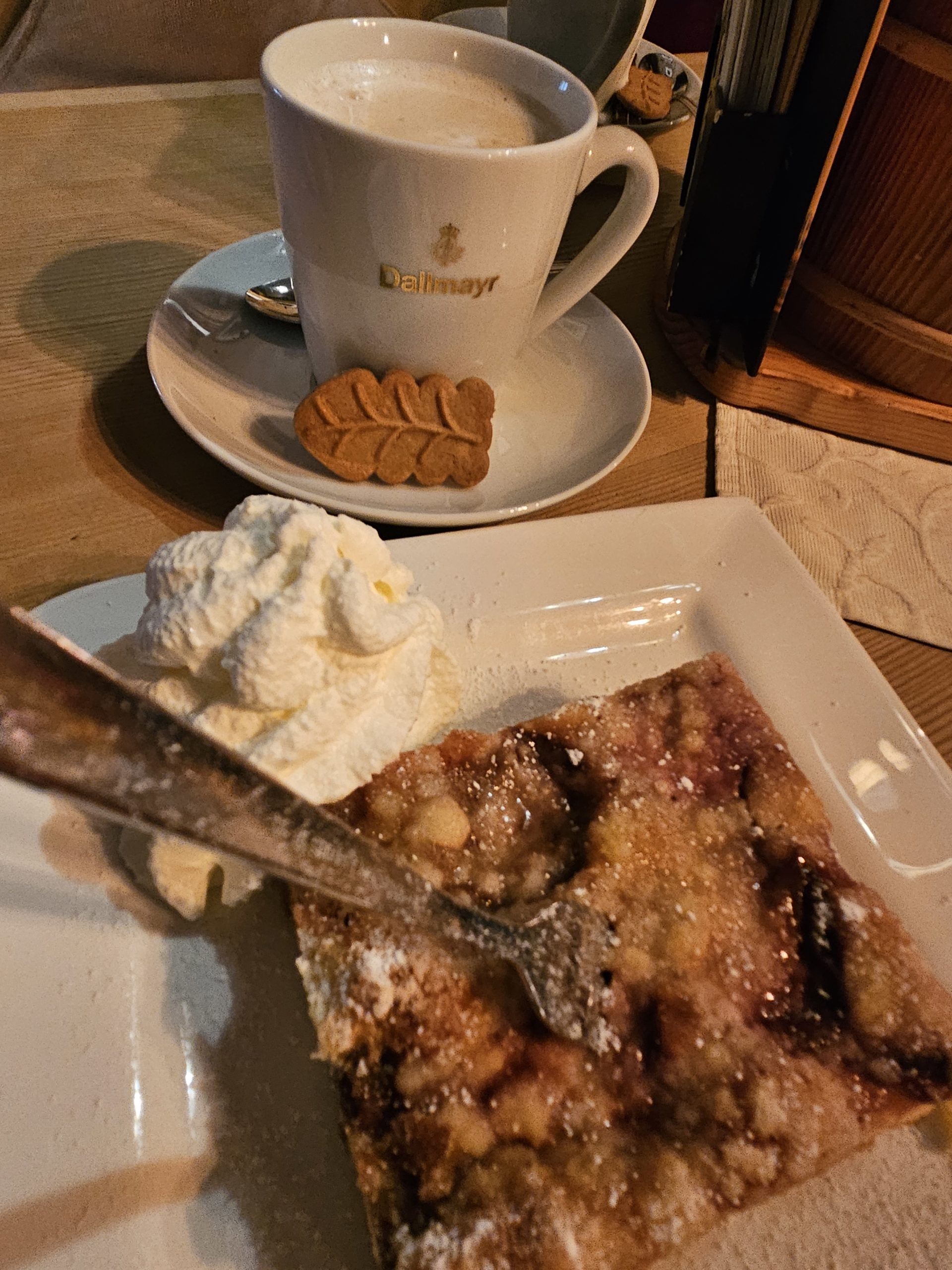 Wandern Sutten 10.2025 Essen und Trinken